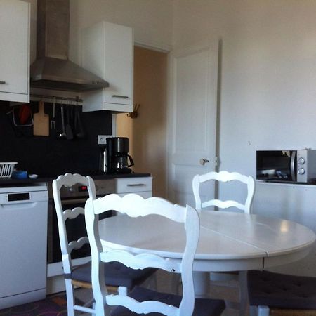 Au Coeur De Bourg... Apartment Saint-Lunaire Ngoại thất bức ảnh